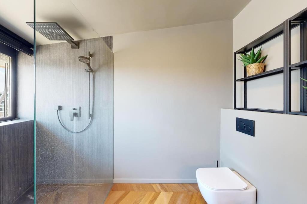 Апартаменти Stylovy Loft S Ohromnou Terasou Братислава Екстер'єр фото